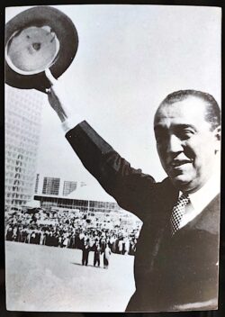 Cartão Postal Oficial dos Correios 1990 Brasília Juscelino Kubitschek Chapéu