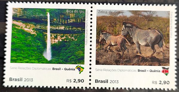 C 3315 Selo Relações Diplomáticas Brasil Quênia Cachoeira Zebra 2013