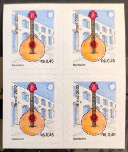 Selo Regular RHM 817 Instrumento Musical Perce em Onda Bandolim 2002 Quadra