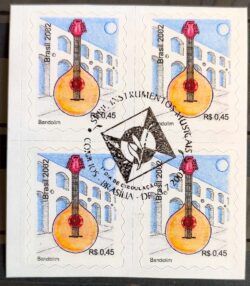 Selo Regular RHM 817 Instrumento Musical Perce em Onda Bandolim 2002 Quadra CBC DF