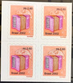 Selo Regular RHM 818 Instrumento Musical Perce em Ondas Acordeao Gaita 2002 Quadra