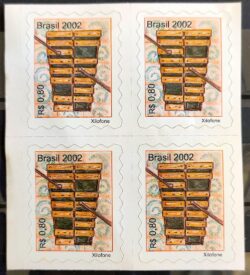 Selo Regular RHM 820 Instrumento Musical Perce em Onda Xilofone 2002 Quadra