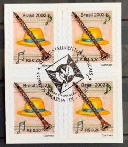 Selo Regular RHM 823 Instrumento Musical Perce em Onda Clarineta 2002 Quadra CBC DF