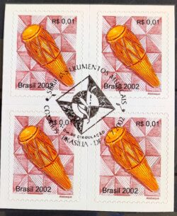 Selo Regular RHM 834 Instrumento Musical Atabaque Denteacao Fina 2005 Quadra CBC DF