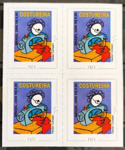 Selo Regular RHM 839 Profissão Costureira Trabalho Economia Picote Sem BR 2005 Quadra