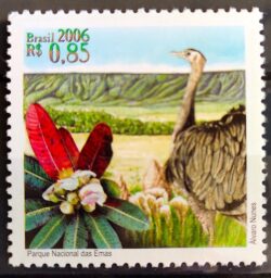 C 2653 Selo Parques Nacionais Ema Avestruz Fauna Flora 2006