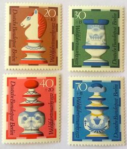 X 0223 Selo Xadrez Cavalo Alemanha 1972