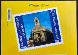 PB 67 Selo Personalizado 300 Anos de Maçonaria Grande Loja Unida da Inglaterra Externa Gomado 2017 Vinheta G