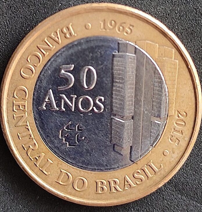 Moeda Brasil 2015 1 Real 50 Anos Banco Central. Imagem: Filatelia Halibunani