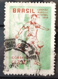 C 430 Selo Brasil Campeao Mundial de Futebol Suecia 1959 Circulado 9