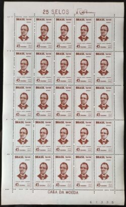 A 105 Selo Aereo 150 Anos Francisco Varnhagen Visconde de Porto Seguro 1966 Folha