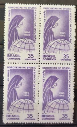 A 107 Selo Aereo Centenario da Congregacao das Irmas Doroteias no Brasil Religiao Mapa 1966 Quadra 1