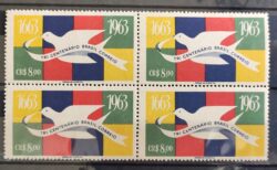 C 484 Selo Tricentenario dos Correios do Brasil Servico Postal Pomba Ave Passaro 1963 Quadra