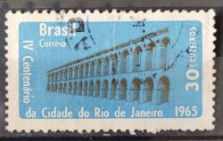 C 544 Selo 4 Centenario do Rio de Janeiro Arcos da Lapa 1965 Circulado 2
