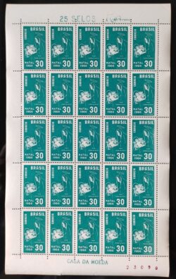 C 561 Selo de Natal Maria e Jesus Religiao 1966 Folha