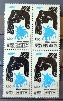 C 742 Selo Promocao das Artes Populares Artes Plasticas Mao 1972 Quadra