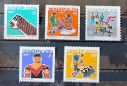 C 744 Selo Promocao do Folclore Nacional Carranca Arte Musica Danca Gaucha 1972 Serie Completa