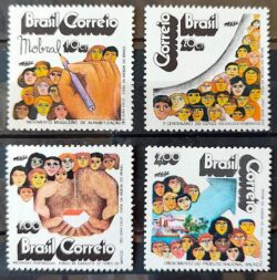 C 759 Selo Desenvolvimento Nacional Mobral Educacao Mao 1972 Serie Completa