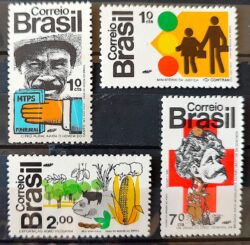 C 765 Selo Homenagem a Terra Homem Programa Rural Transito Oswaldo Cruz 1972 Serie Completa