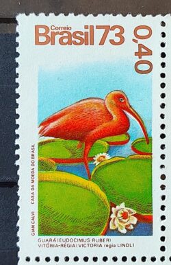 C 825 Selo Flora e Fauna Ave Passaro Guara Vitoria Regia 1973