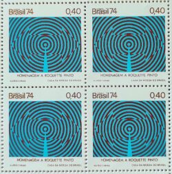 C 836 Selo Meios de Comunicacao Radio 1974 Quadra