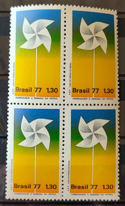 C 1005 Selo Semana da Patria Catavento 1977 Quadra