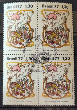 C 1019 Selo Dia Acao de Gracas Anjo Religiao 1977 Quadra CBC BSB
