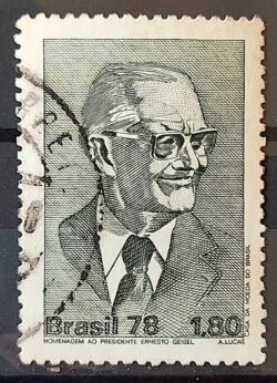 C 1041 Selo Presidente Geisel Militar Chefe de Estado 1978 Circulado 1
