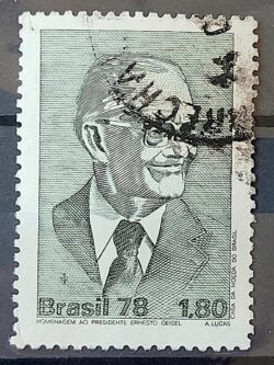 C 1041 Selo Presidente Geisel Militar Chefe de Estado 1978 Circulado 3