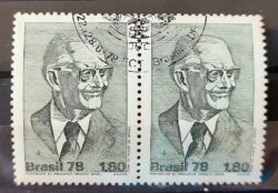 C 1041 Selo Presidente Geisel Militar Chefe de Estado 1978 Dupla Circulado 2