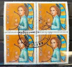 C 1072 Selo Natal Anjo Musica Instrumento Musical Lira Musica 1978 Quadra Circulado 1