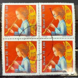 C 1073 Selo Natal Anjo Musica Instrumento Musical Flauta Musica 1978 Quadra Circulado 1