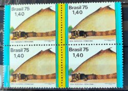 C 883 e 884 Selo Habitacoes no Brasil Oca Rondonia 1975 Quadra