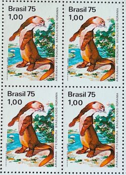 C 893 Selo Presevacao da Flora e da Fauna Ariranha 1975 Quadra