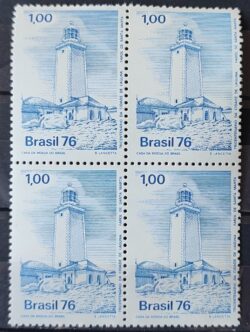 C 945 Selo Tricentenario Cidade Laguna Farol 1976 Quadra 1