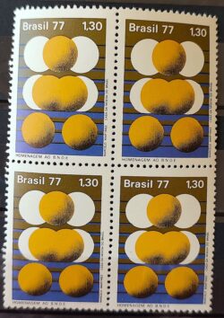 C 990 Selo Banco Nacional do Desenvolvmento Economico Economia 1977 Quadra