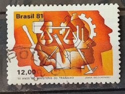 C 1237 Selo 50 Anos Ministerio do Trabalho Economia 1981 Circulado 1