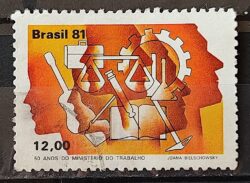 C 1237 Selo 50 Anos Ministerio do Trabalho Economia 1981 Circulado 10
