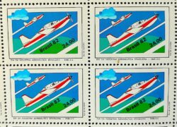 C 1287 Selo Dia da Industria Aeronautica Aviao 1982 Quadra