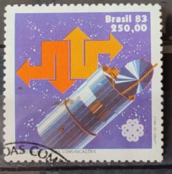 C 1320 Selo Ano Mundial das Comunicacoes Comunicacao 1983 Circulado 3