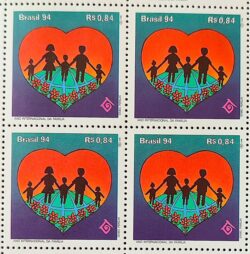 C 1911 Selo Ano Internacional da Familia Coracao 1994 Quadra