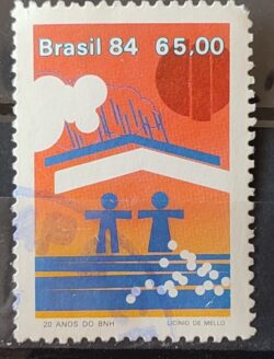C 1411 Selo 20 Anos Banco Nacional de Habitacao BNH Economia Familia 1984 Circulado 1