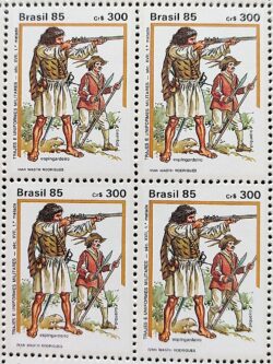 C 1477 Selo Trajes e Uniformes de Militar Historia 1985 Quadra