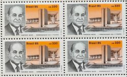 C 1485 Selo Presidente Tancredo Neves Chefe de Estado Brasilia 1985 Quadra