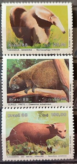 C 1591 Selo Fauna Mamiferos em Extincao Tamandua Ourico Preto Cachorro do Mato 1988 Serie Completa