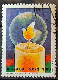 C 1660 Selo Acao de Gracas Pomba Ave Passaro Vela 1989 Circulado 2