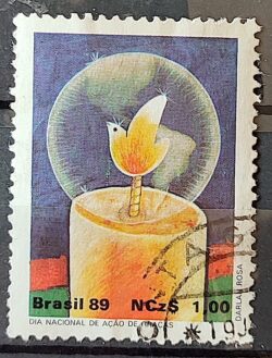 C 1660 Selo Acao de Gracas Pomba Ave Passaro Vela 1989 Circulado 4