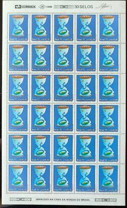 C 1818 Selo 50 Anos Legiao Brasileira de Assistencia Ampulheta Tempo 1992 Folha