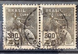 Selo Regular Cod RHM 185 Vovo Mercurio e Globo 300 Reis Sem Filigrana 1920 Circulado Par 1