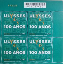 C 4054 Selo Relacoes Diplomaticas Irlanda Literatura Ulysses James Joyce 2022 Quadra Codigo de Barras